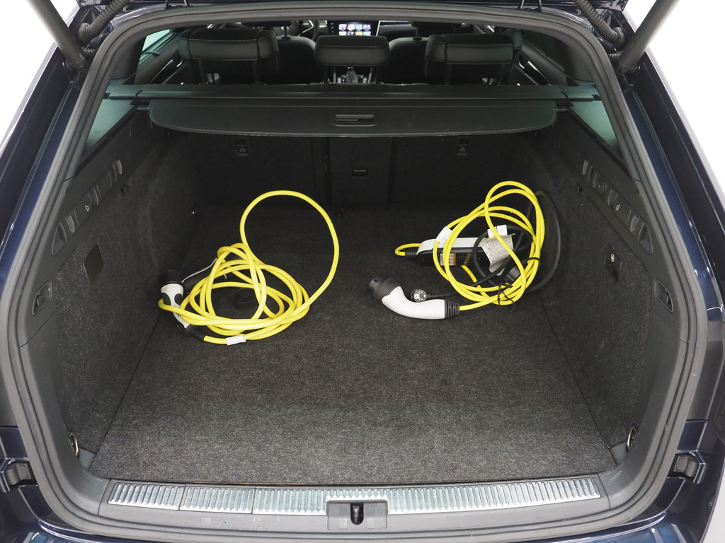 Škoda Superb Combi 1.4 TSI iV Laurin & Klement 43