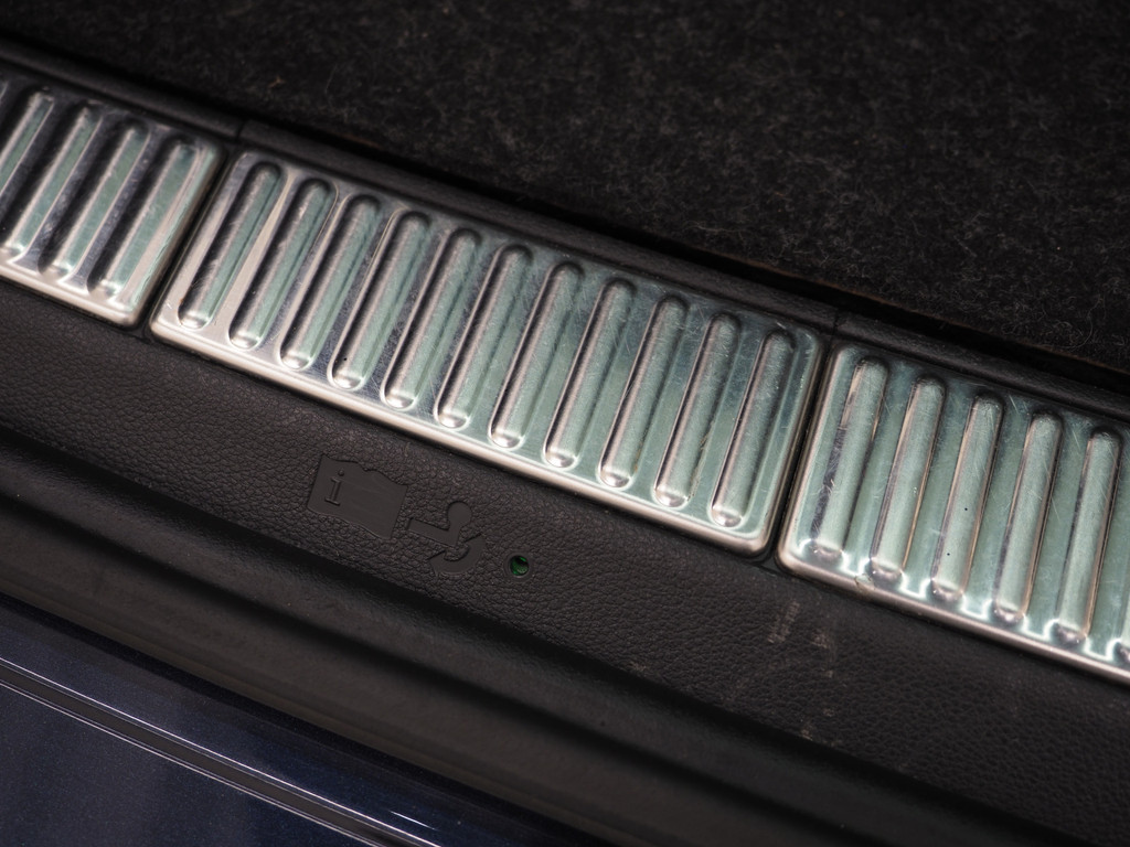 Škoda Superb Combi 1.4 TSI iV Laurin & Klement 45