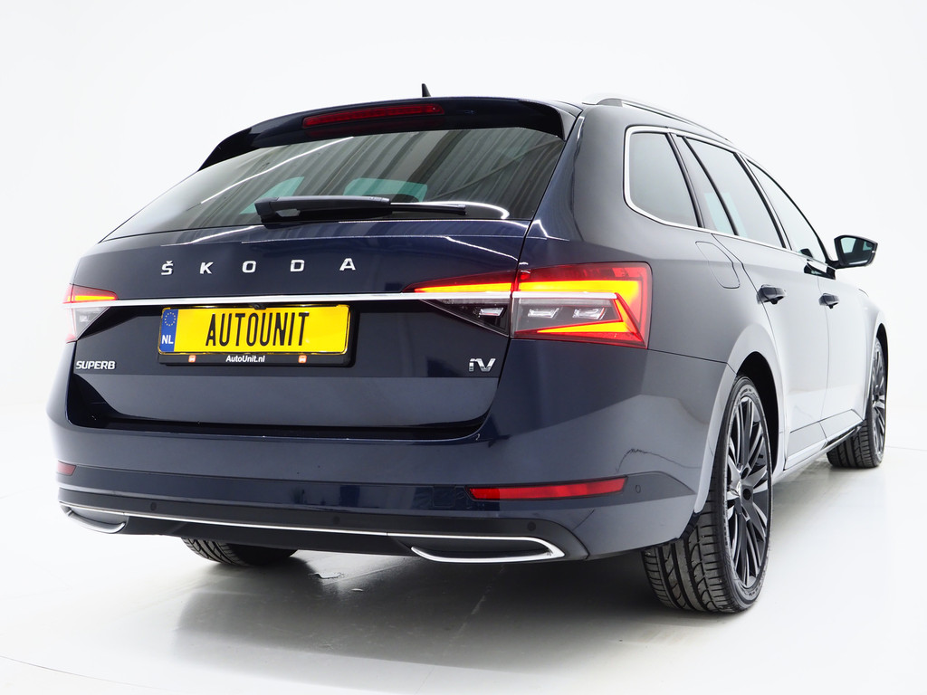 Škoda Superb Combi 1.4 TSI iV Laurin & Klement 55