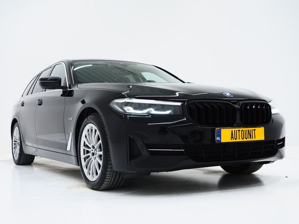 BMW 5 Serie Touring 530e xDrive 10