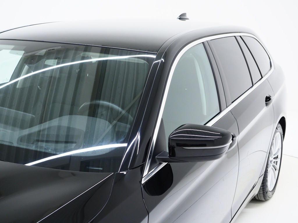 BMW 5 Serie Touring 530e xDrive 12