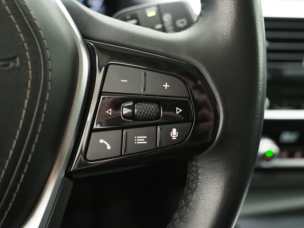 BMW 5 Serie Touring 530e xDrive 23