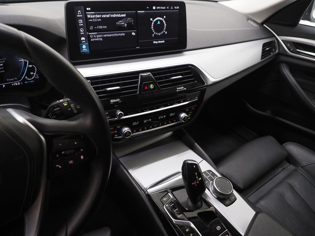 BMW 5 Serie Touring 530e xDrive 33