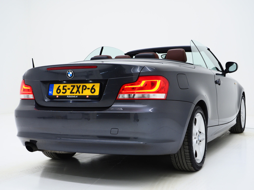 BMW 1-SERIE CABRIOLET 118i Exclusive Edition 11