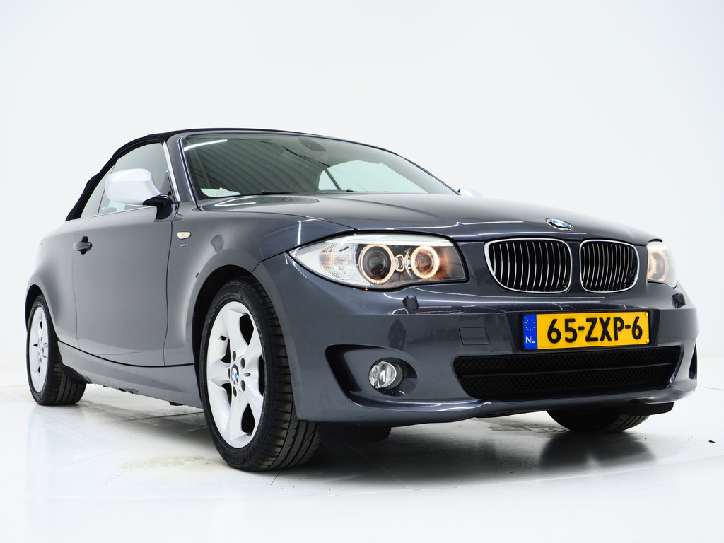 BMW 1-SERIE CABRIOLET 118i Exclusive Edition 17