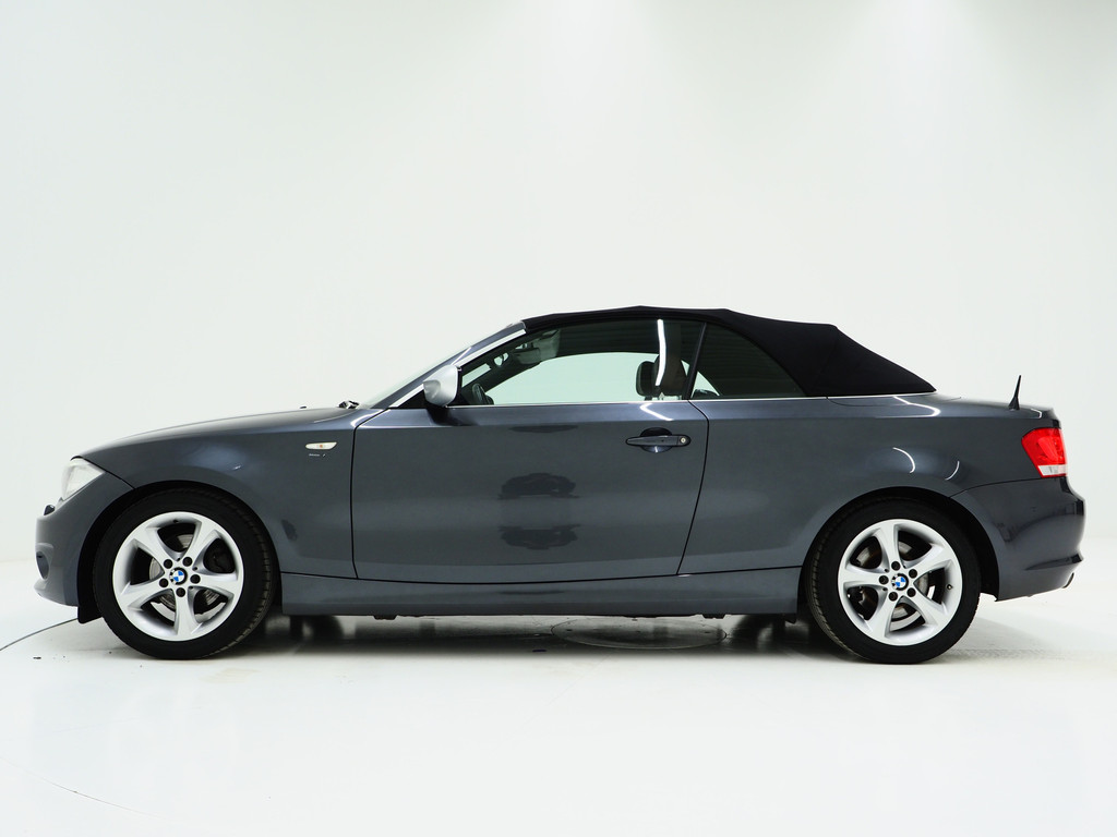 BMW 1-SERIE CABRIOLET 118i Exclusive Edition 3