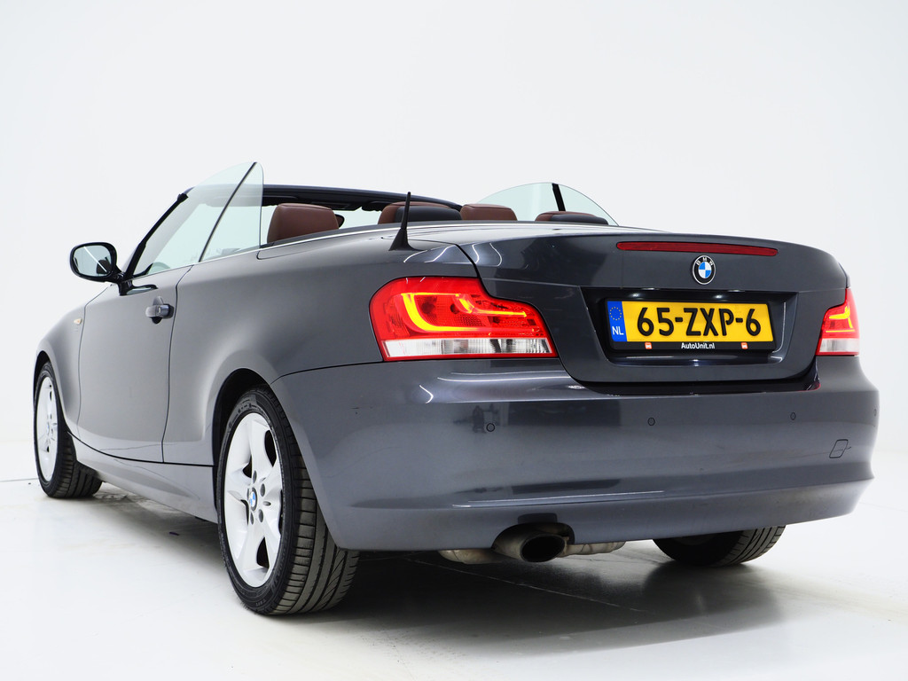BMW 1-SERIE CABRIOLET 118i Exclusive Edition 47