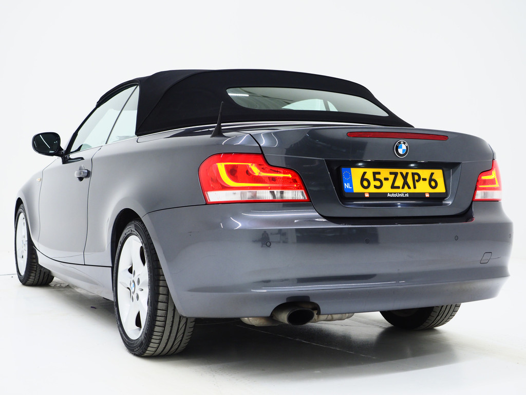 BMW 1-SERIE CABRIOLET 118i Exclusive Edition 48