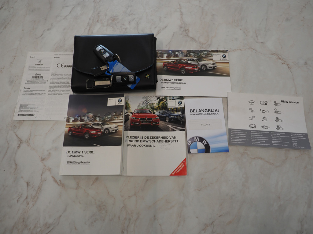 BMW 1-SERIE CABRIOLET 118i Exclusive Edition 51