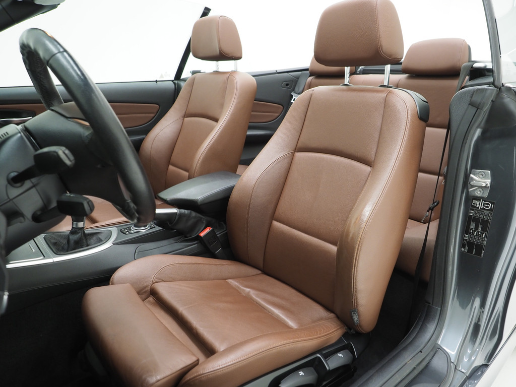 BMW 1-SERIE CABRIOLET 118i Exclusive Edition 66