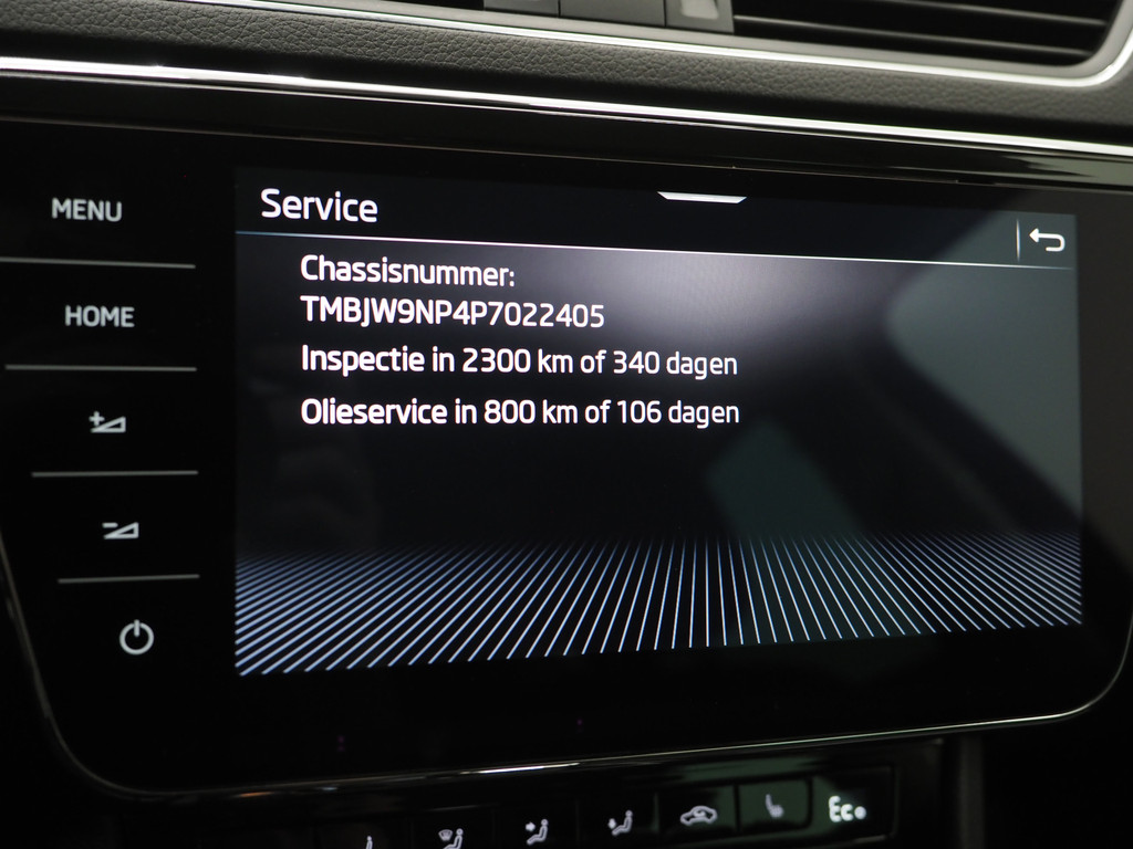 Škoda Superb Combi 1.4 TSI iV Laurin & Klement 31