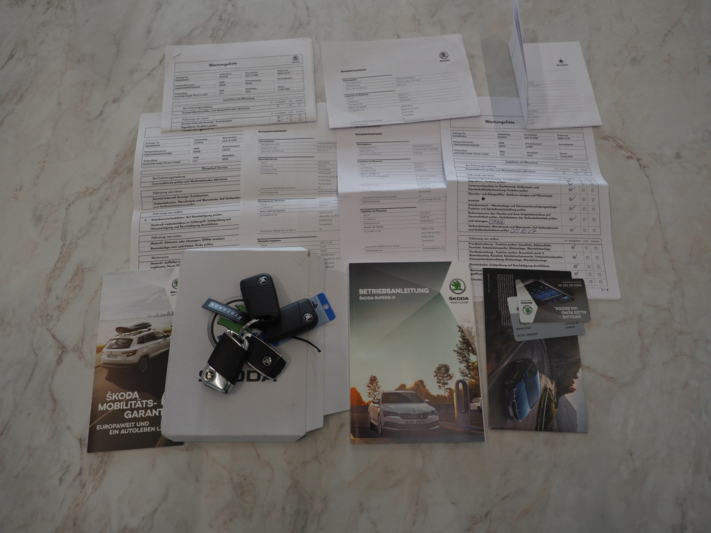 Škoda Superb Combi 1.4 TSI iV Laurin & Klement 7