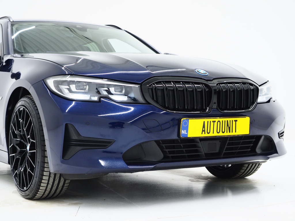 BMW 3 Serie Touring 320e Shadow Line 11