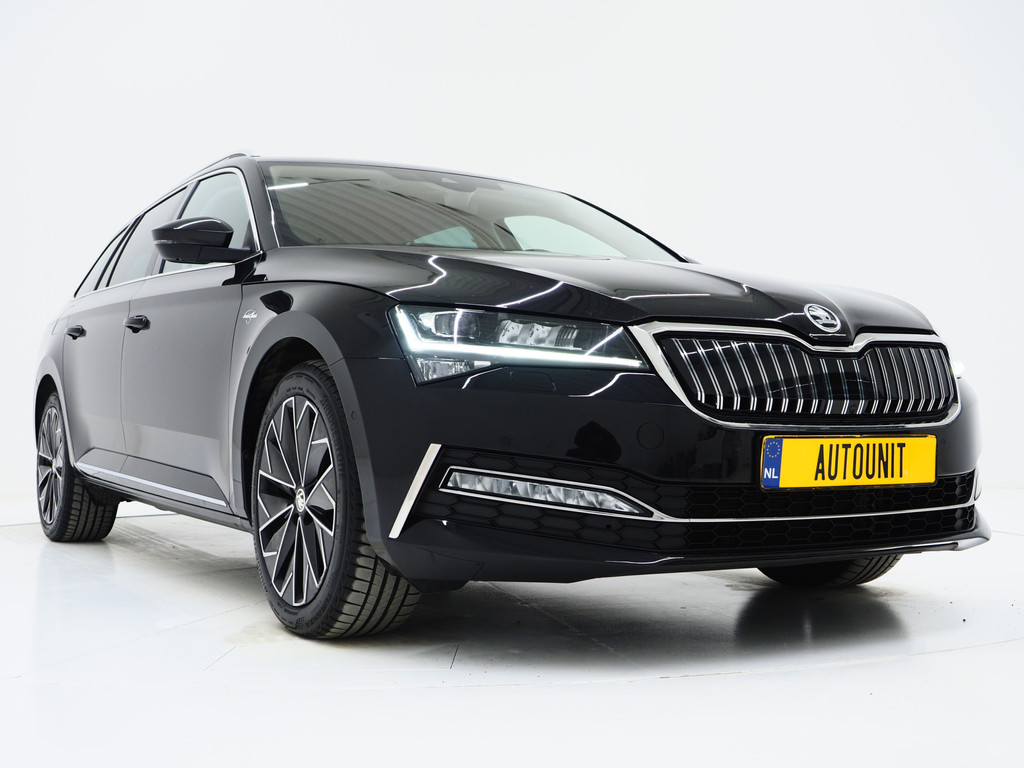 Škoda Superb Combi 1.4 TSI iV Laurin & Klement 10