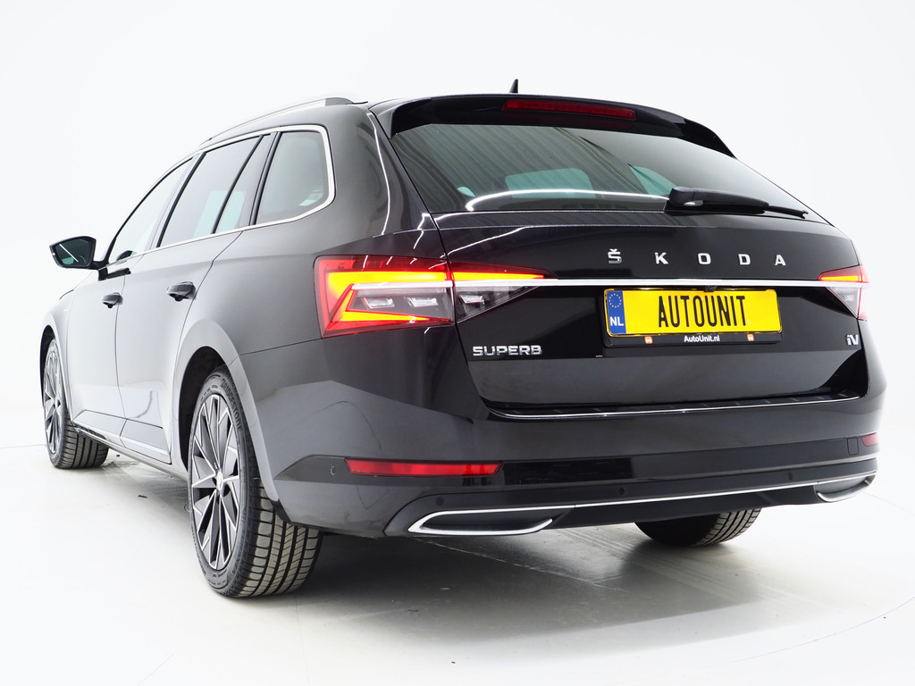 Škoda Superb Combi 1.4 TSI iV Laurin & Klement 2