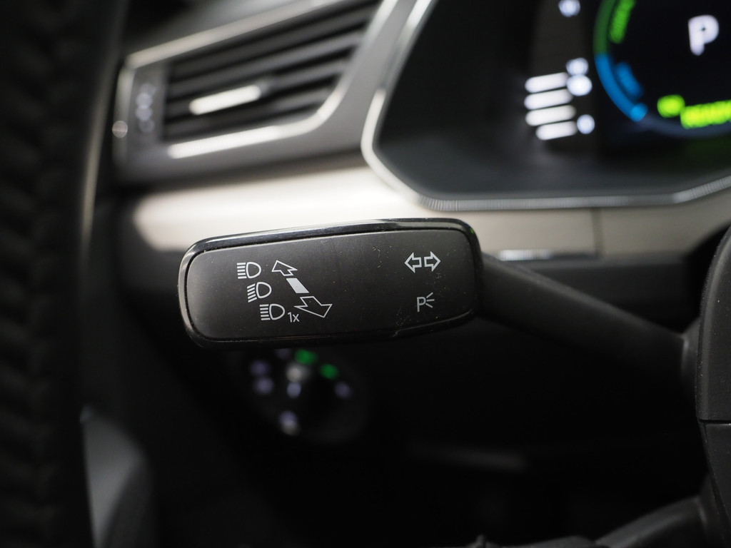 Škoda Superb Combi 1.4 TSI iV Laurin & Klement 22