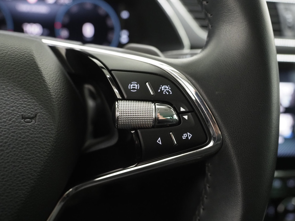 Škoda Superb Combi 1.4 TSI iV Laurin & Klement 25