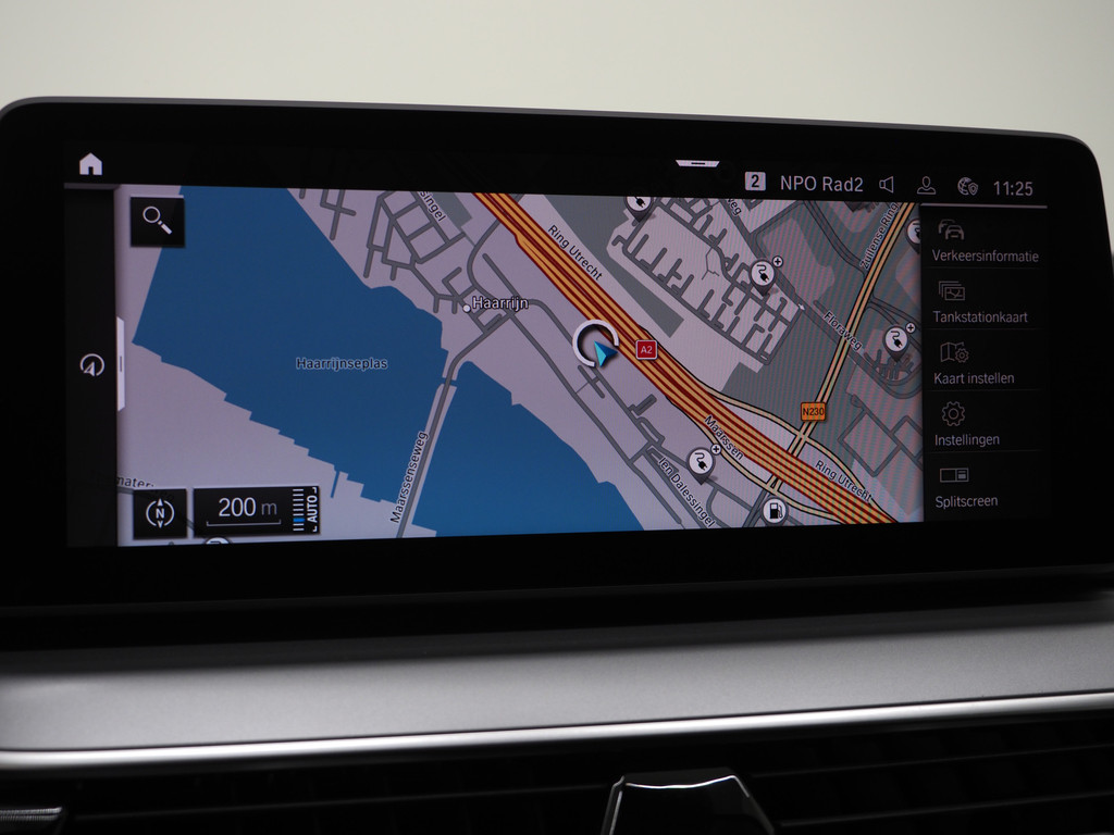 BMW 5 Serie Touring 530e 25