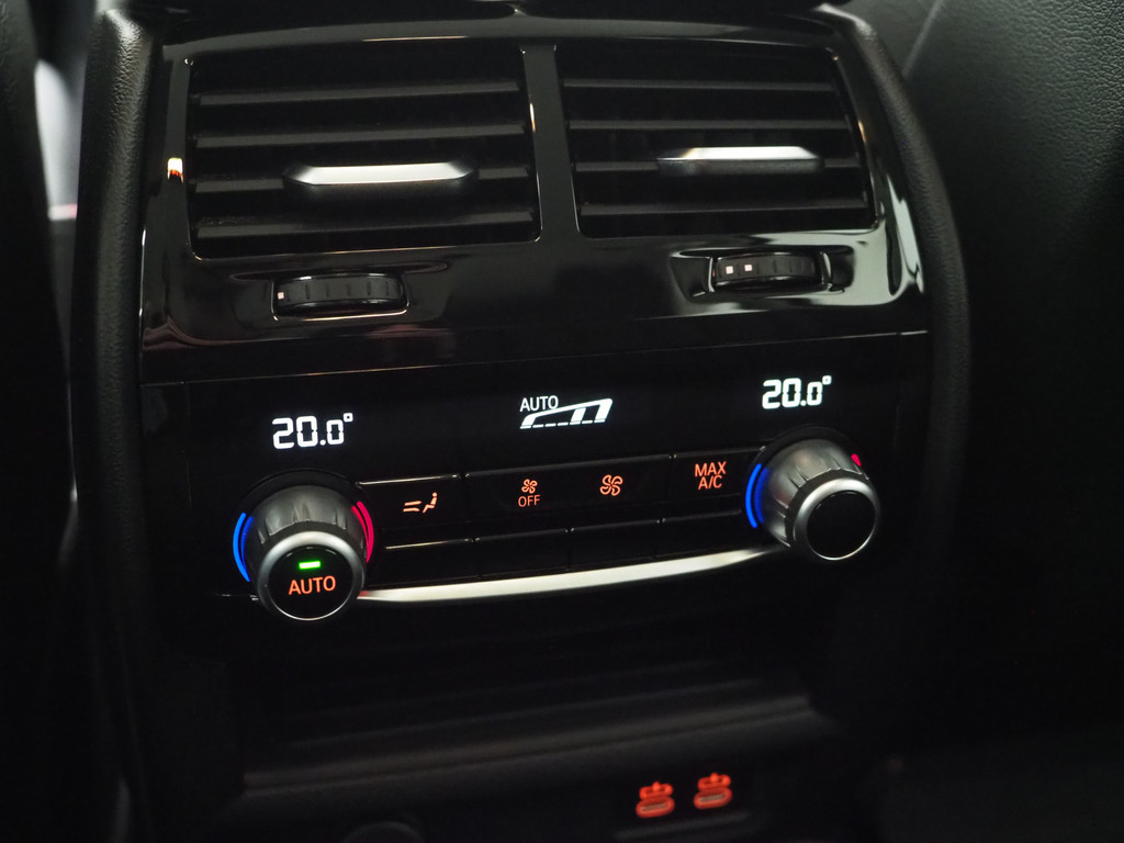 BMW 5 Serie Touring 530e 32