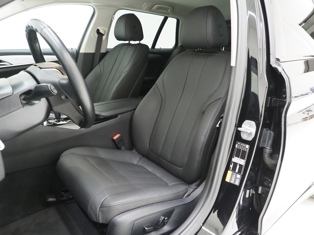 BMW 5 Serie Touring 530e 42