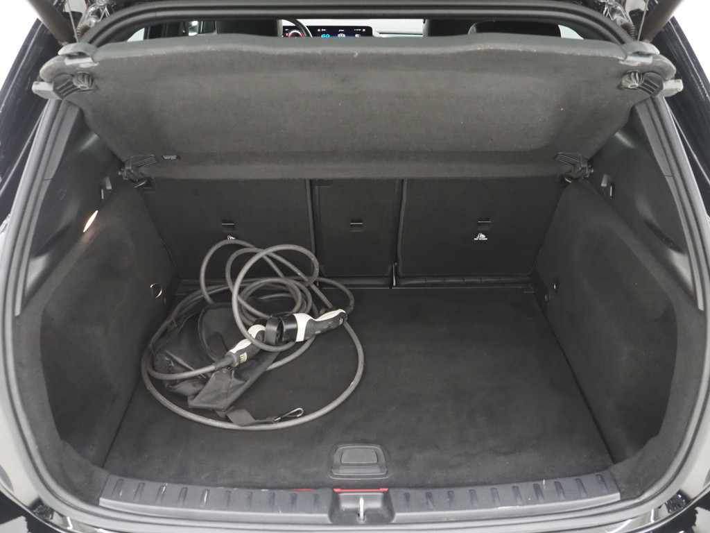 Mercedes-Benz GLA 250 e 35