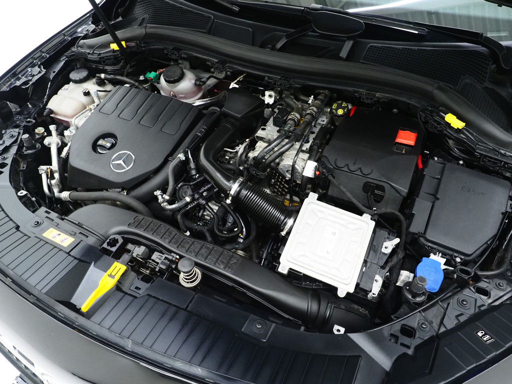 Mercedes-Benz GLA 250 e 45