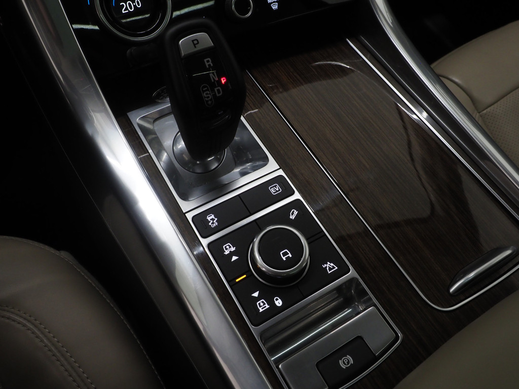 Land Rover Range Rover Sport P400e HSE 34