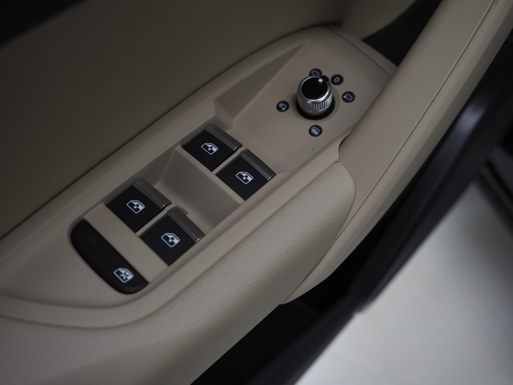 Audi Q5 50 TFSI e quattro 18