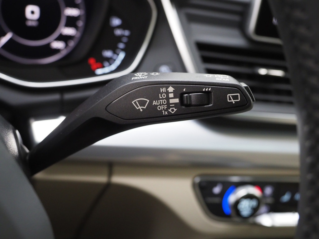 Audi Q5 50 TFSI e quattro 25