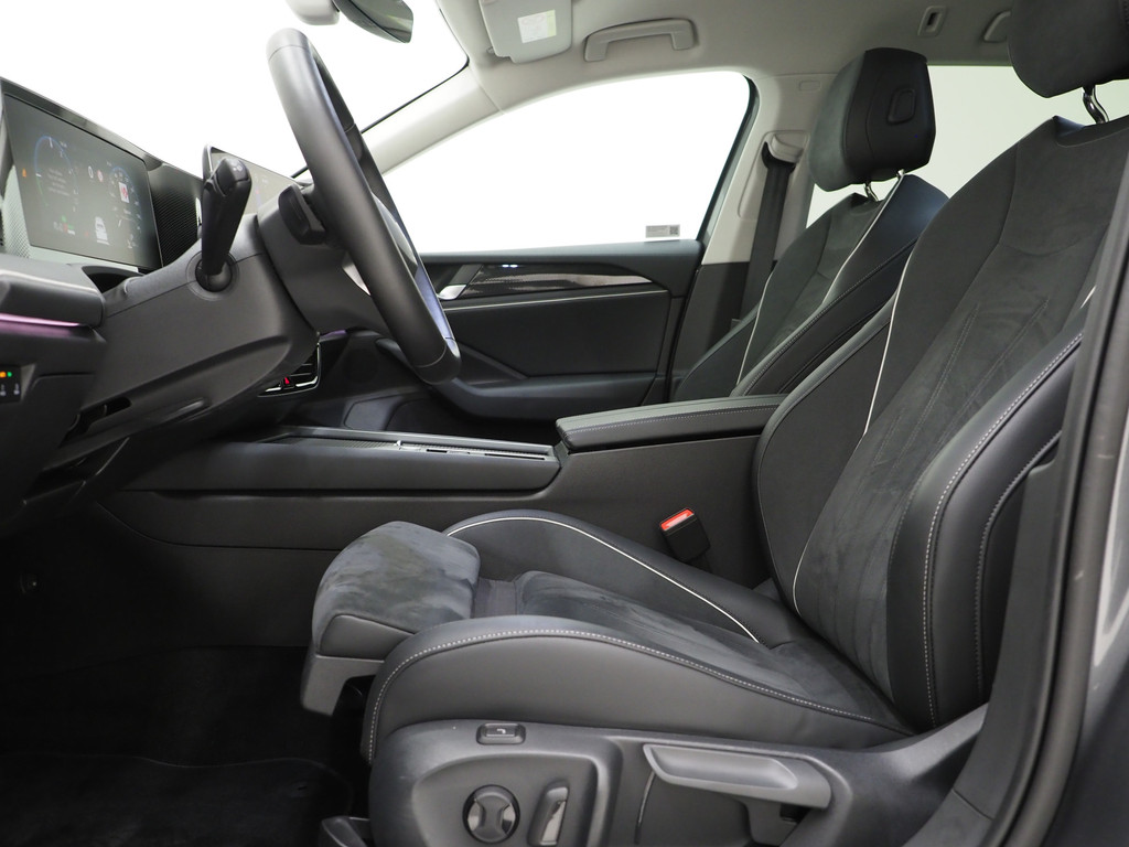 Volkswagen Passat Variant 1.5 eHybrid 204PK 15