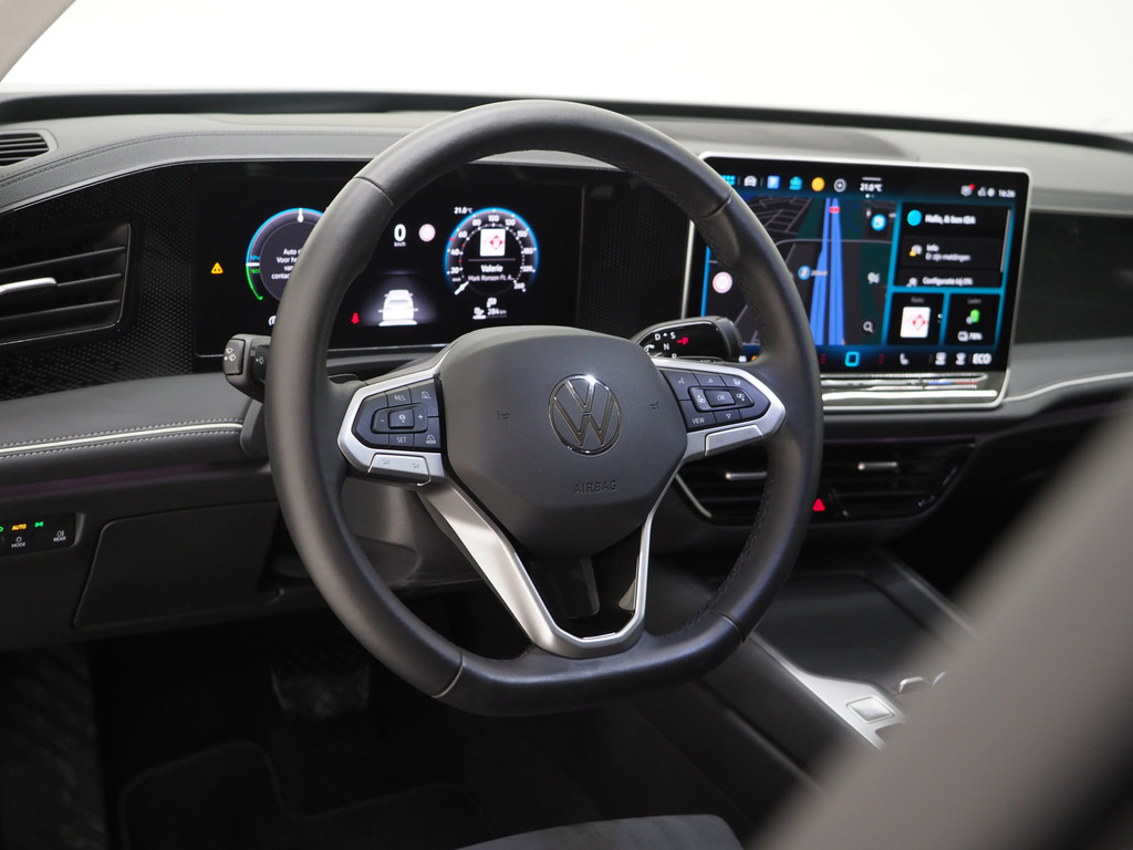 Volkswagen Passat Variant 1.5 eHybrid 204PK 16