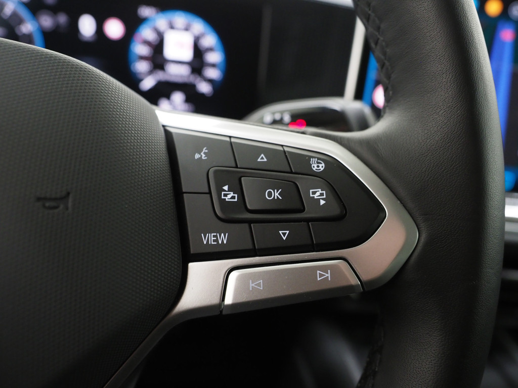 Volkswagen Passat Variant 1.5 eHybrid 204PK 22