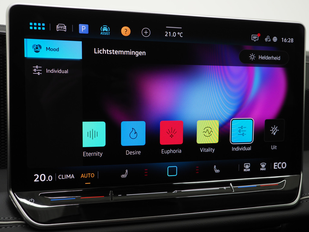 Volkswagen Passat Variant 1.5 eHybrid 204PK 31