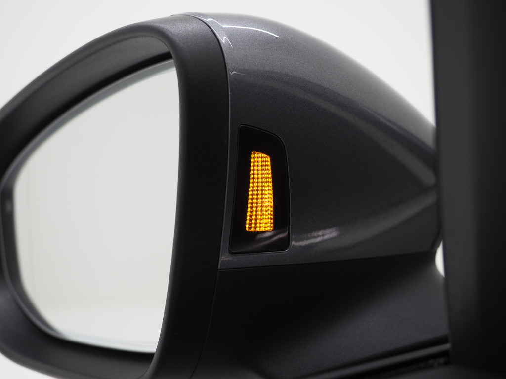 Volkswagen Passat Variant 1.5 eHybrid 204PK 58