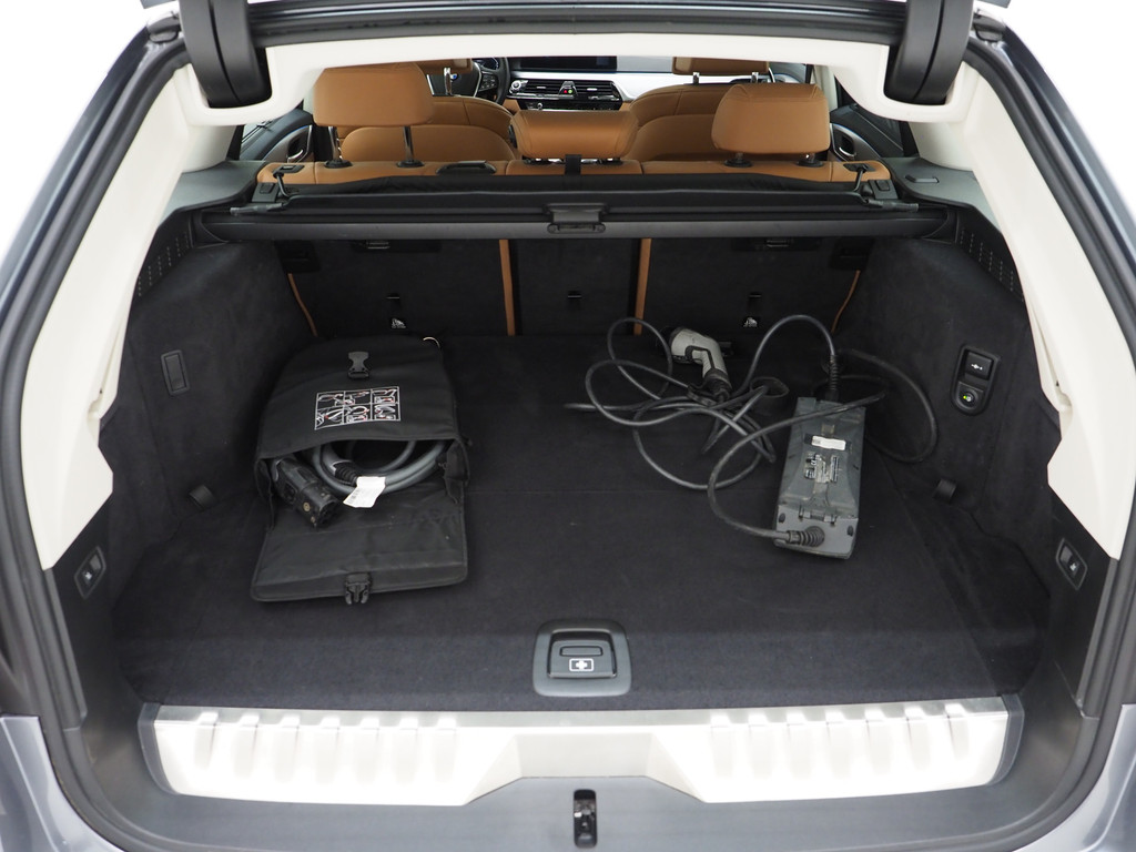 BMW 5 Serie Touring 530e 35