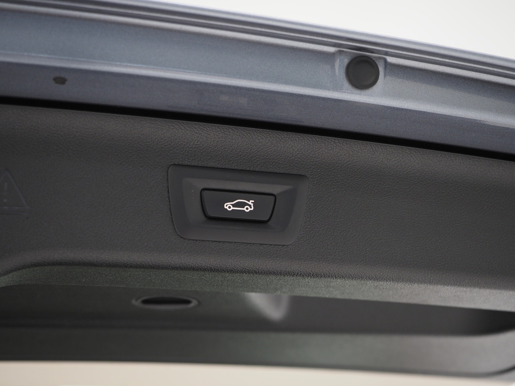 BMW 5 Serie Touring 530e 36