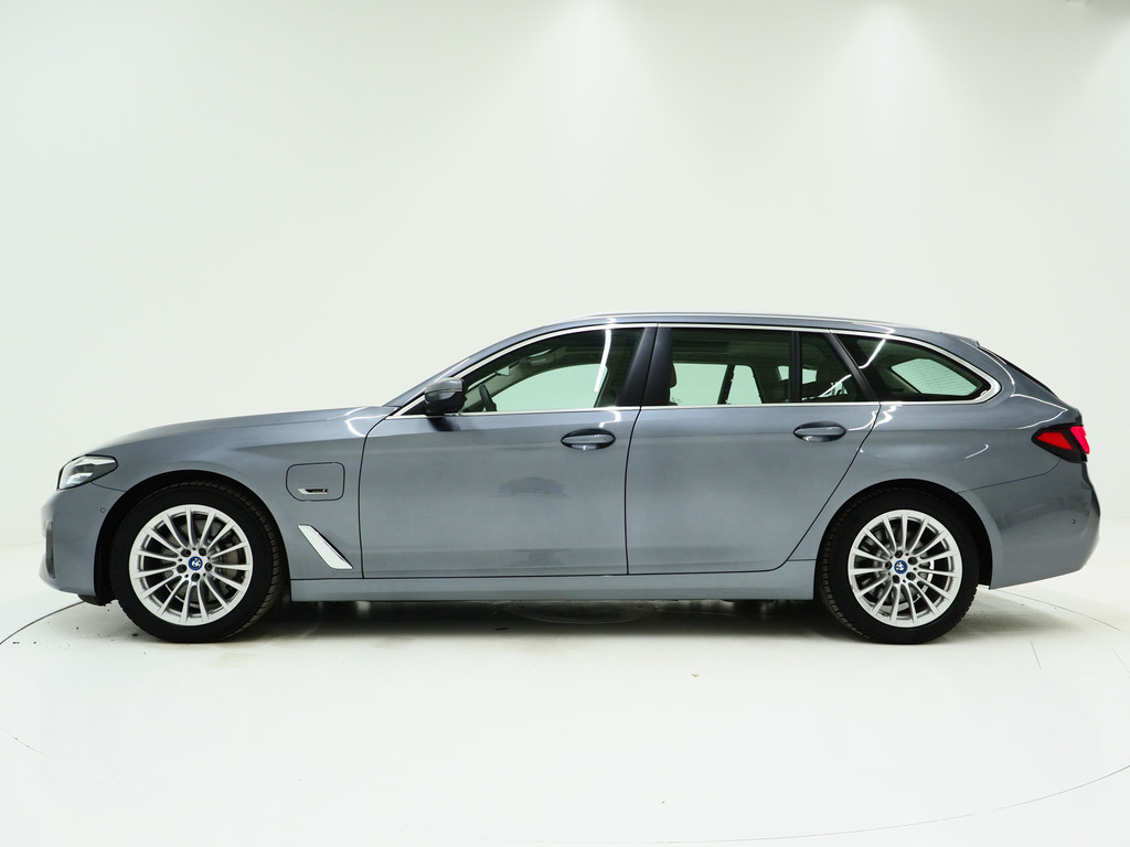 BMW 5 Serie Touring 530e 40