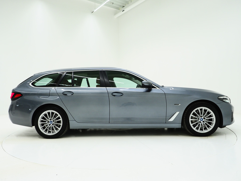 BMW 5 Serie Touring 530e 9