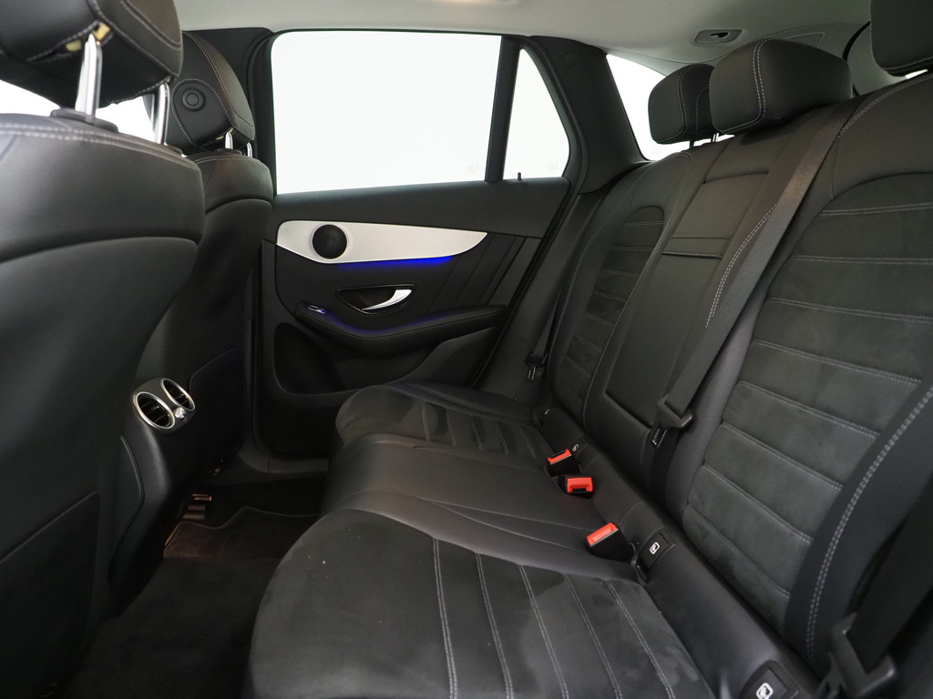 Mercedes-Benz GLC 300e 4MATIC AMG 36