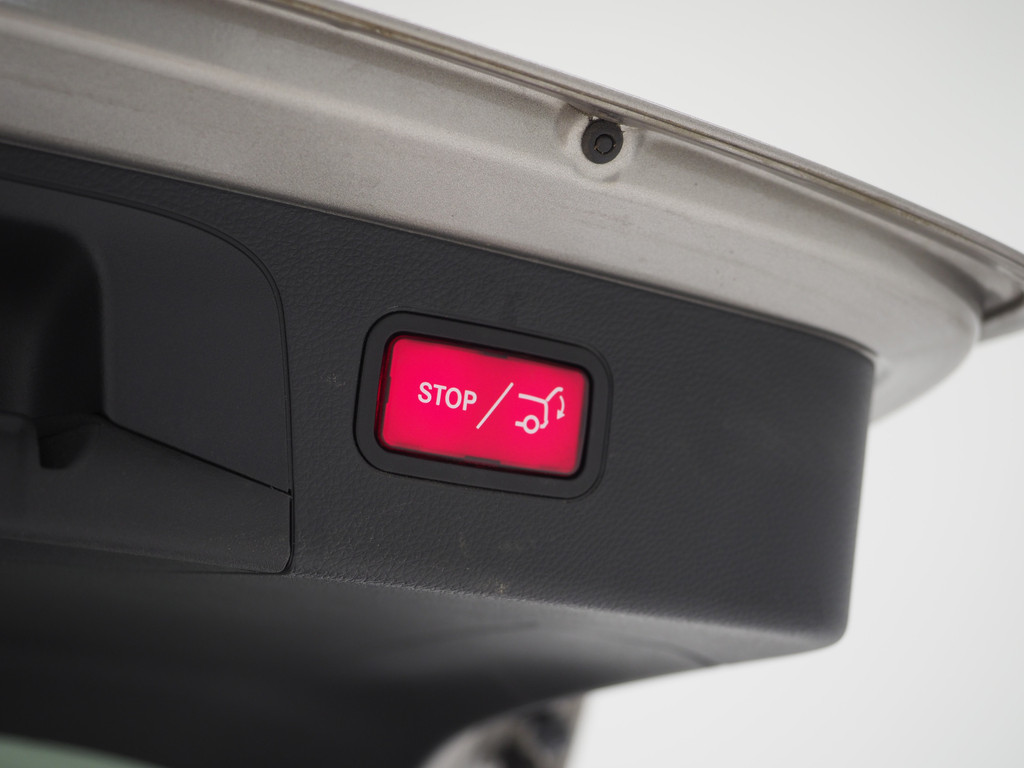 Mercedes-Benz GLC 300e 4MATIC AMG 38