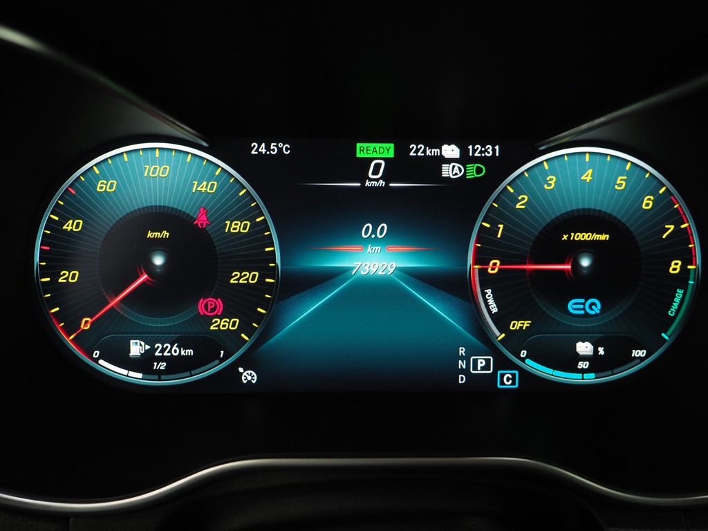 Mercedes-Benz GLC 300e 4MATIC AMG 64