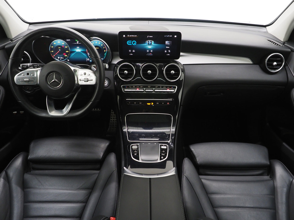 Mercedes-Benz GLC 300e 4MATIC AMG 4