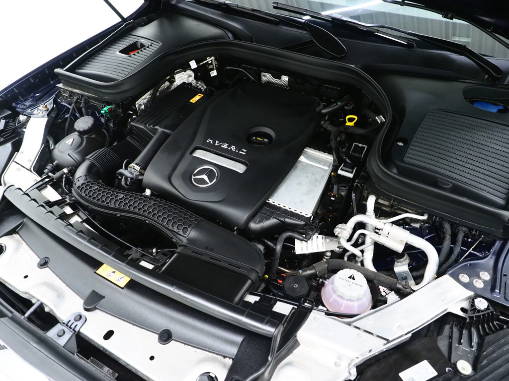 Mercedes-Benz GLC 300e 4MATIC AMG 42