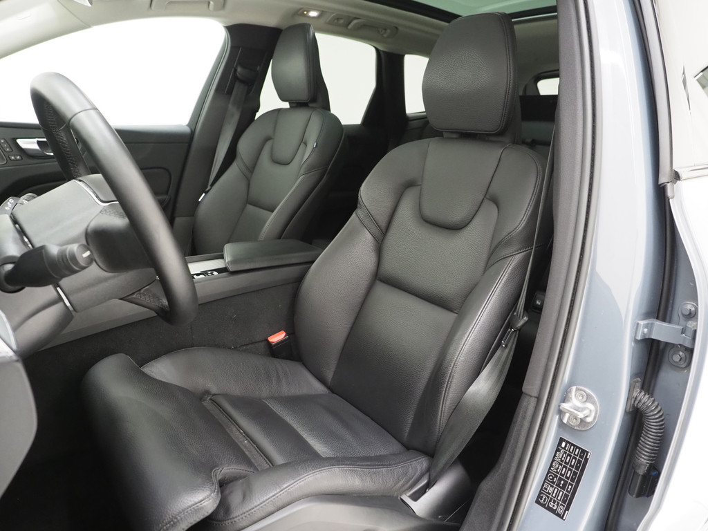 Volvo XC60 2.0 T6 Plug-in hybrid AWD Ultimate Dark Long Range 47