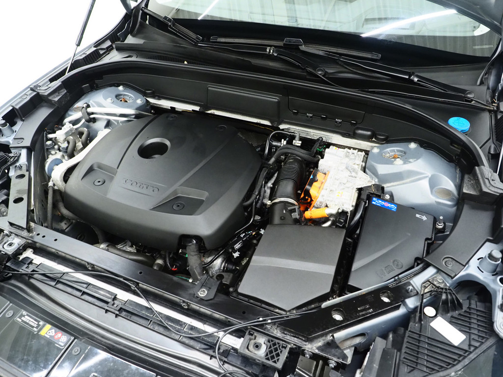 Volvo XC60 2.0 T6 Plug-in hybrid AWD Ultimate Dark Long Range 6