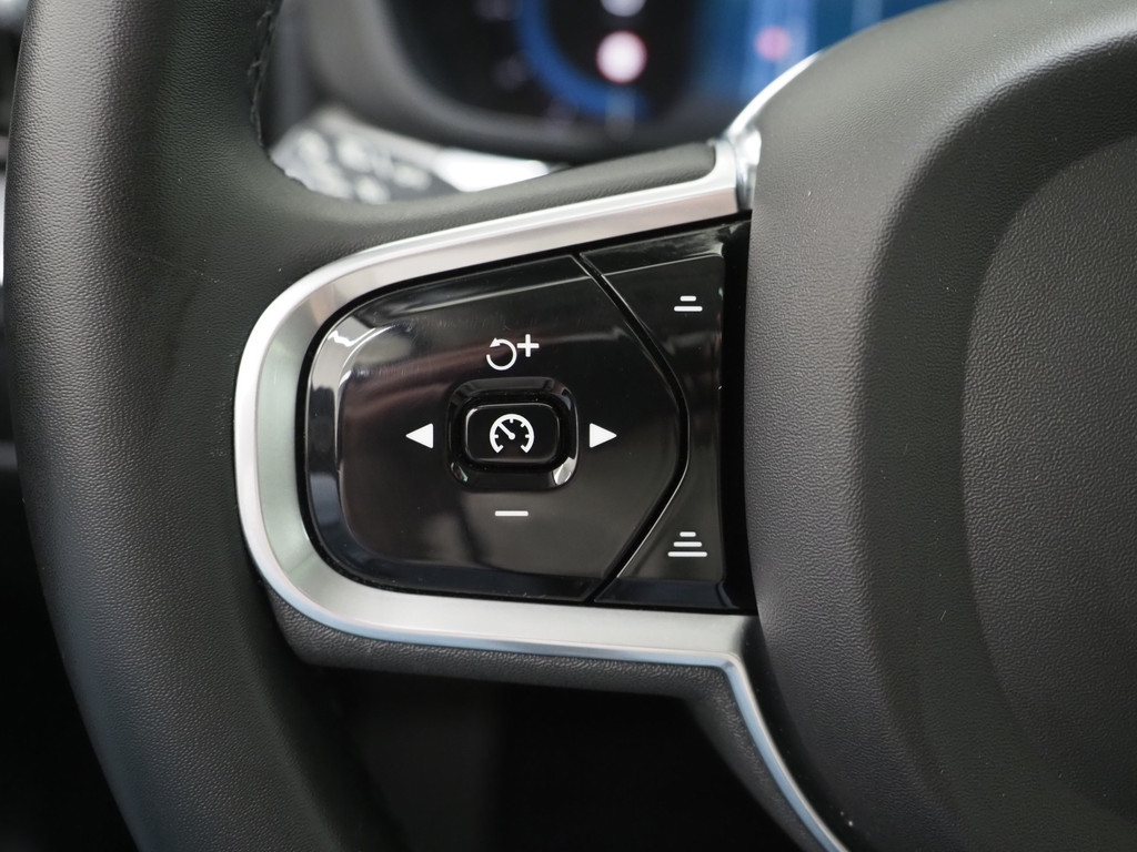 Volvo XC60 2.0 T6 Plug-in hybrid AWD Ultimate Dark Long Range 68