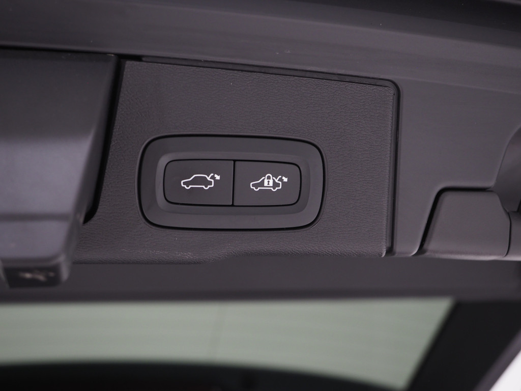 Volvo XC60 2.0 T6 Plug-in hybrid AWD Ultimate Dark Long Range 87