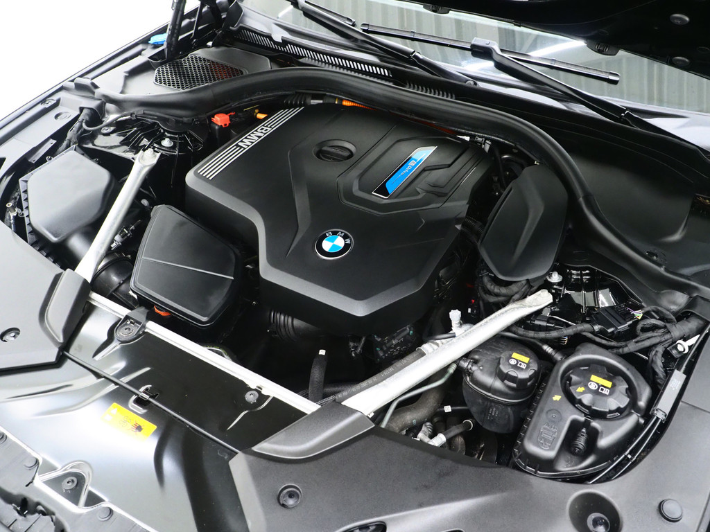 BMW 5 Serie Touring 530e Shadow Line 46