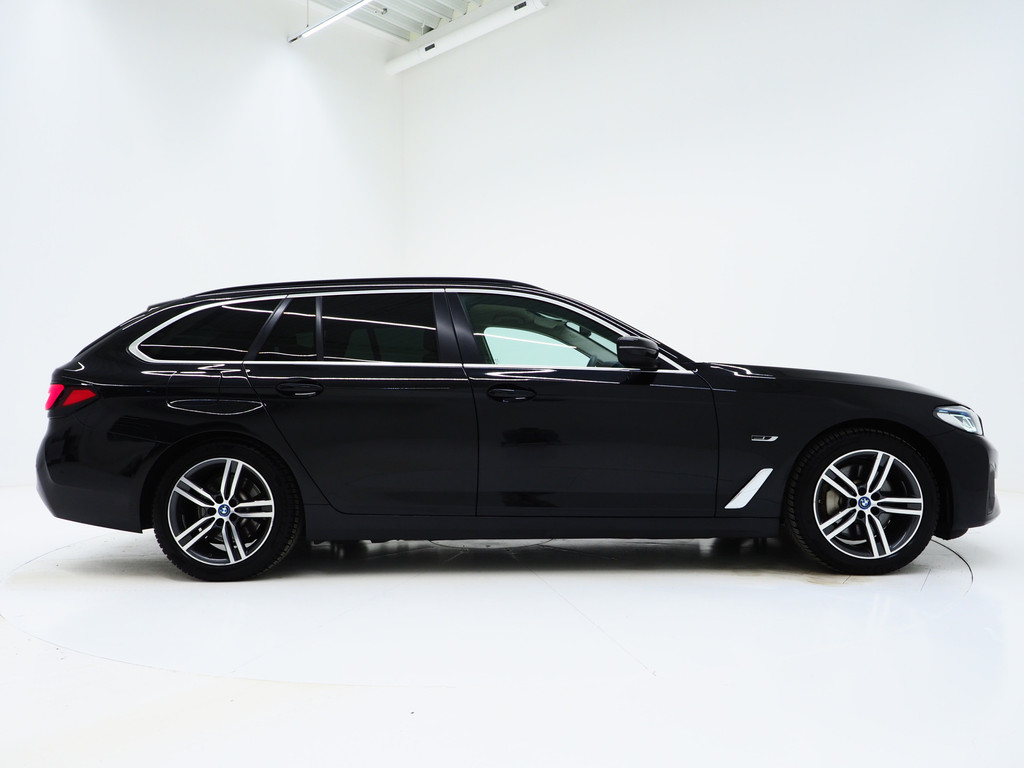 BMW 5 Serie Touring 530e Shadow Line 49