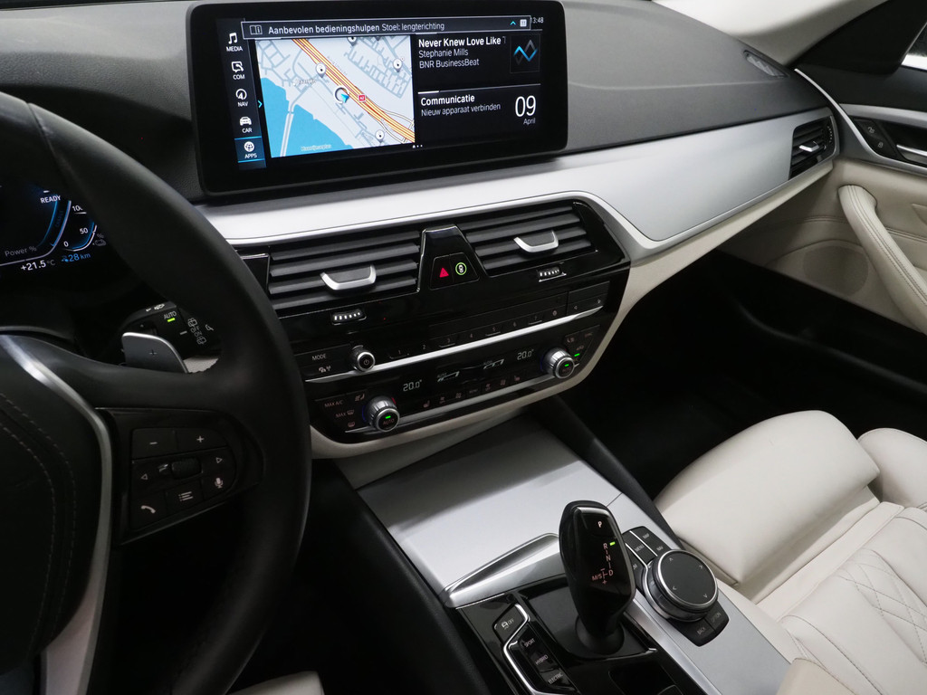 BMW 5 Serie Touring 530e Shadow Line 75